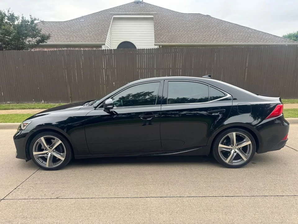 2018 Lexus IS 3rd Gen - Image 8 of 20