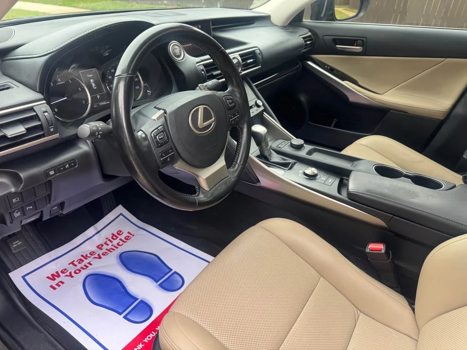 2018 Lexus IS 3rd Gen - Image 12 of 20