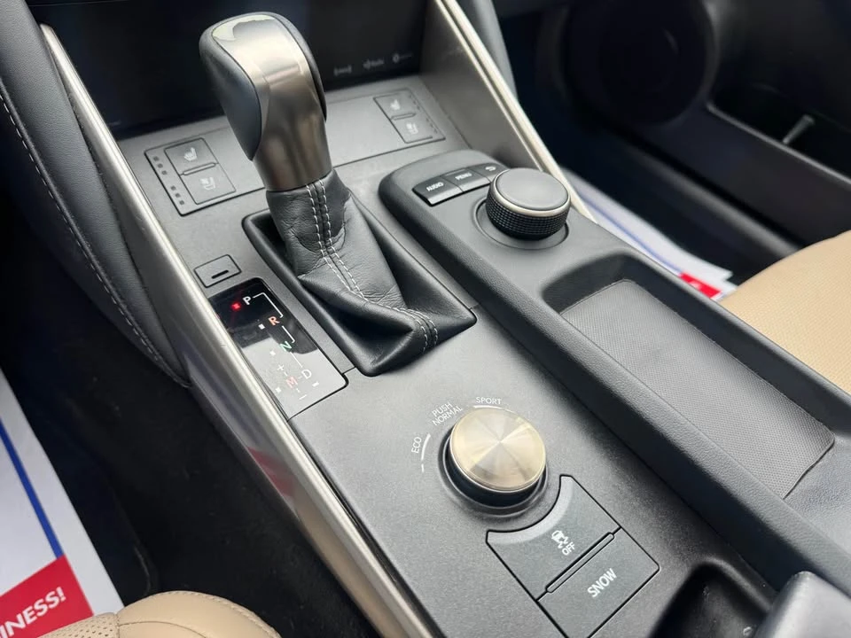 2018 Lexus IS 3rd Gen - Image 18 of 20