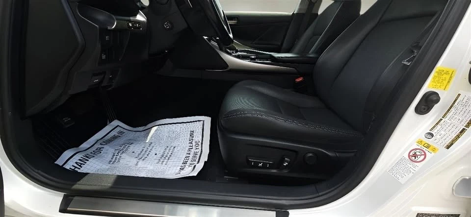 2018 Lexus IS 3rd Gen - Image 11 of 20
