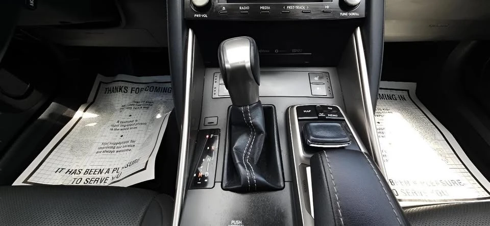 2018 Lexus IS 3rd Gen - Image 15 of 20