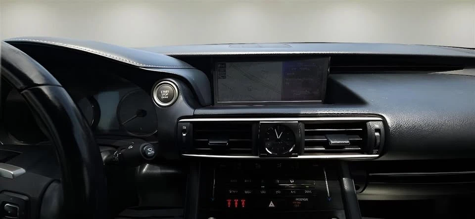 2018 Lexus IS 3rd Gen - Image 13 of 20