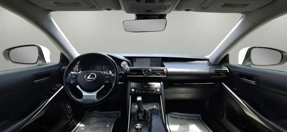 2018 Lexus IS 3rd Gen - Image 18 of 20