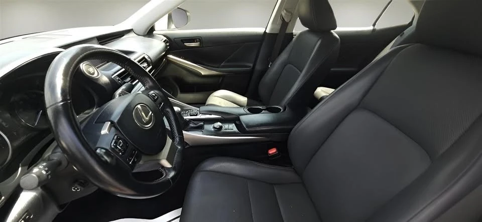 2018 Lexus IS 3rd Gen - Image 10 of 20