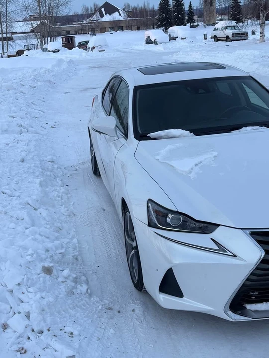 2018 Lexus IS 3rd Gen - Image 5 of 6