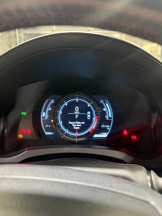 2018 Lexus IS 3rd Gen - Image 11 of 15