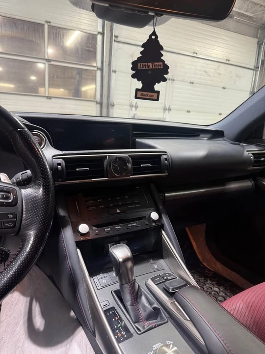 2018 Lexus IS 3rd Gen - Image 14 of 15