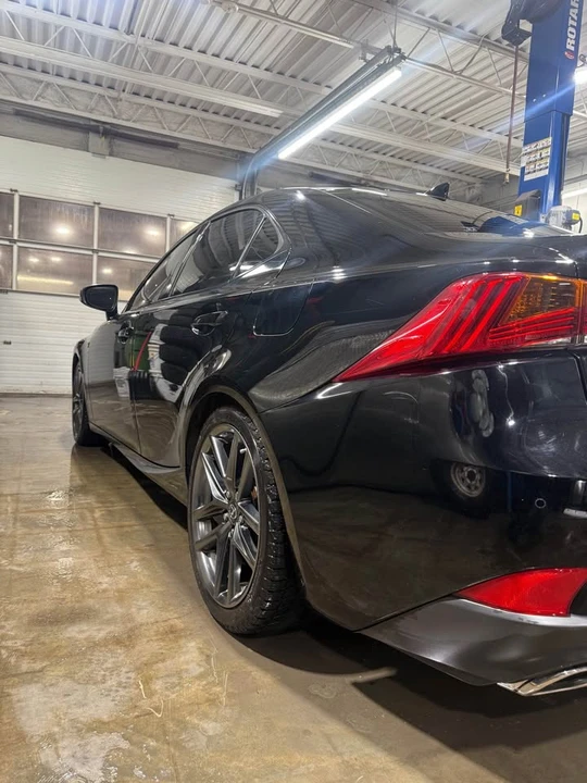 2018 Lexus IS 3rd Gen - Image 4 of 15