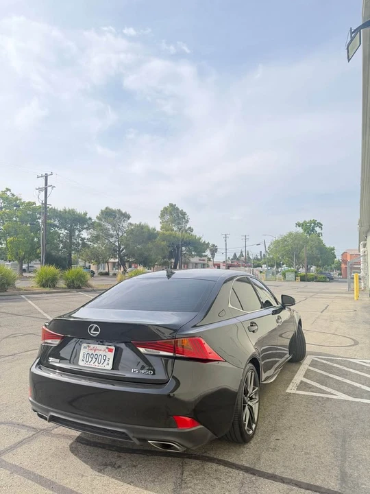 2018 Lexus IS 3rd Gen - Image 4 of 13