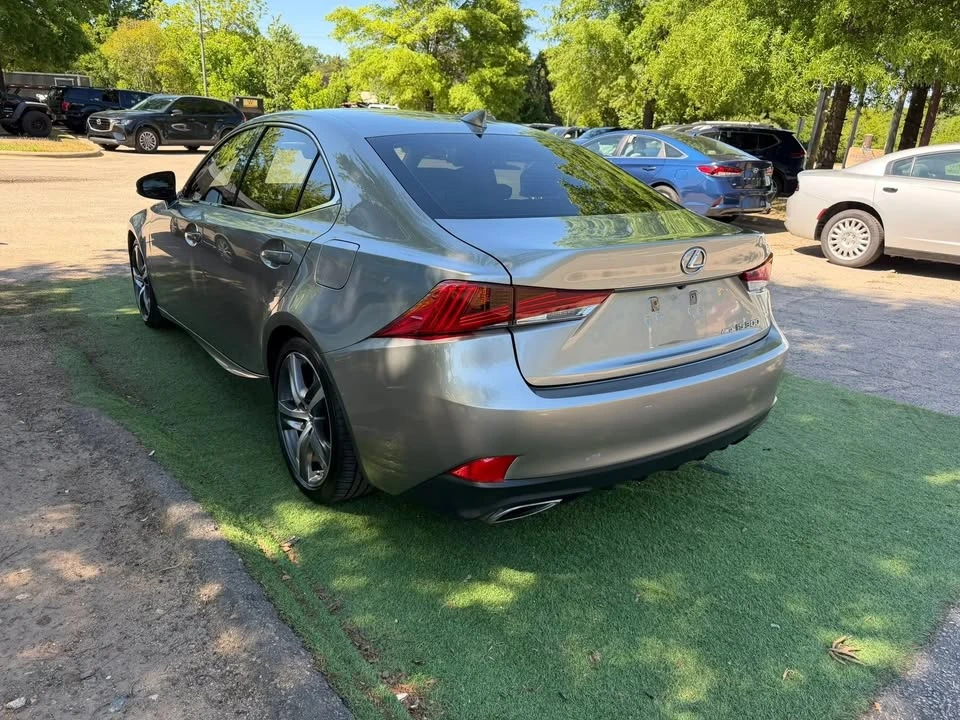 2018 Lexus IS 3rd Gen - Image 5 of 20