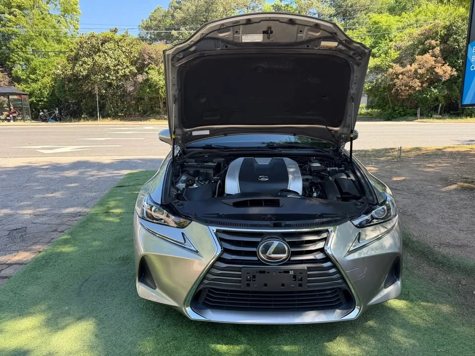 2018 Lexus IS 3rd Gen - Image 8 of 20