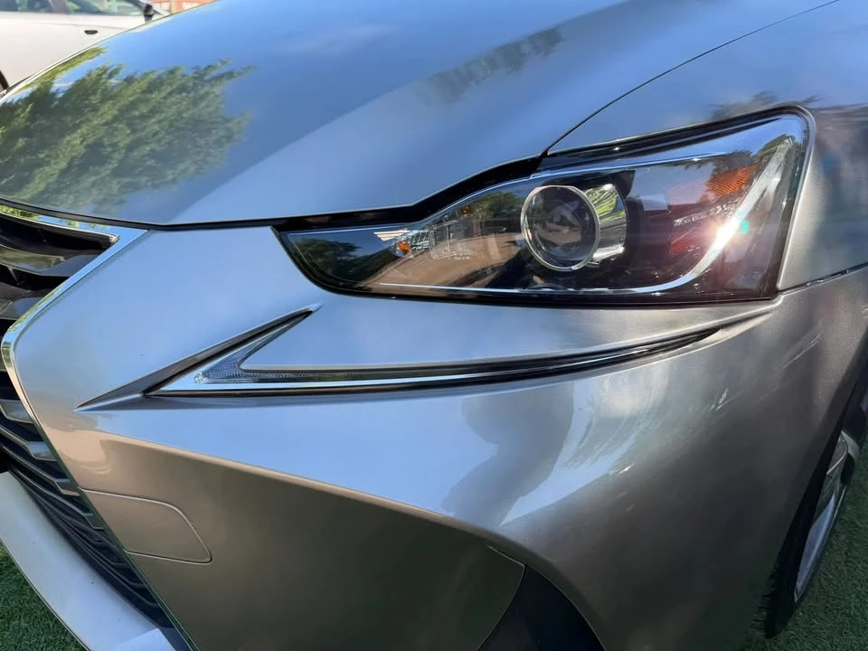 2018 Lexus IS 3rd Gen - Image 10 of 20