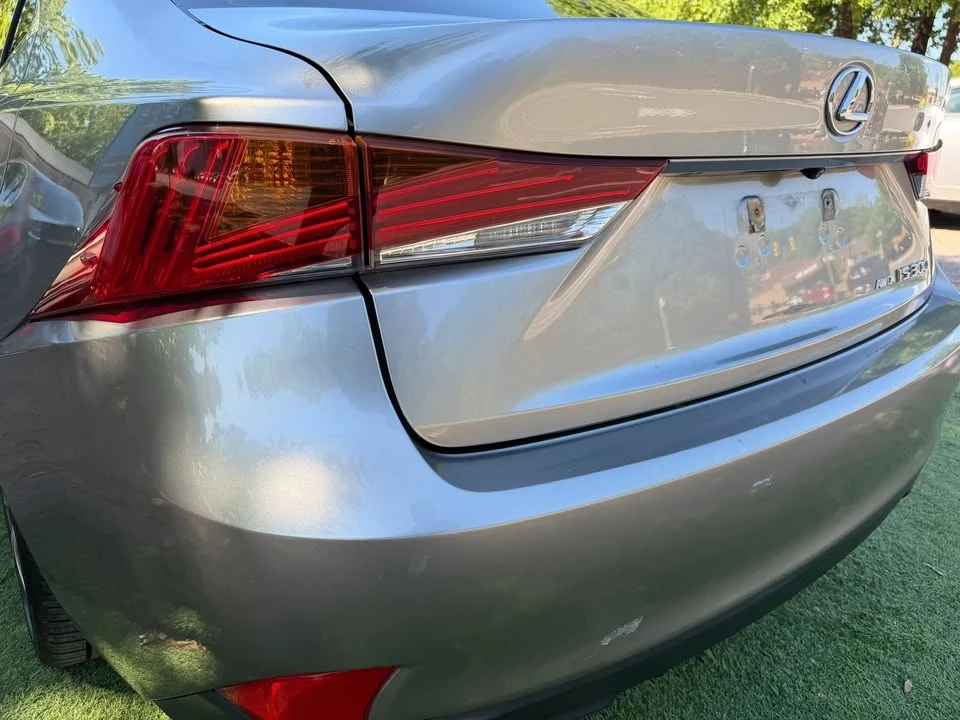 2018 Lexus IS 3rd Gen - Image 12 of 20