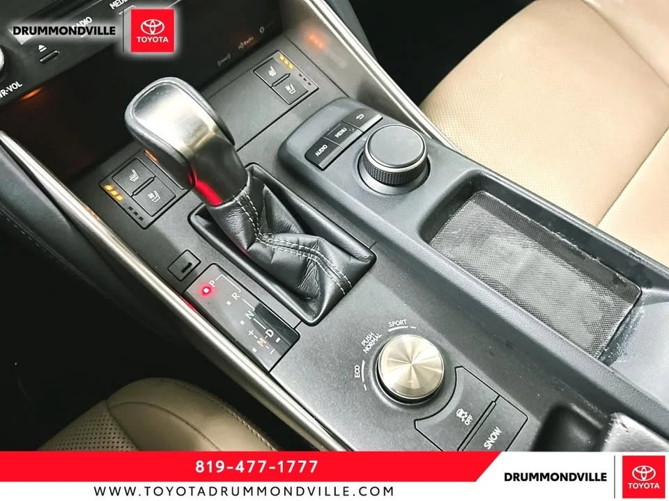 2018 Lexus IS 3rd Gen - Image 16 of 18