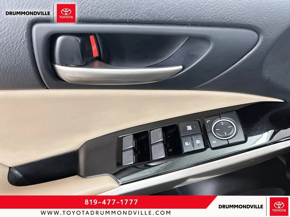 2018 Lexus IS 3rd Gen - Image 9 of 18
