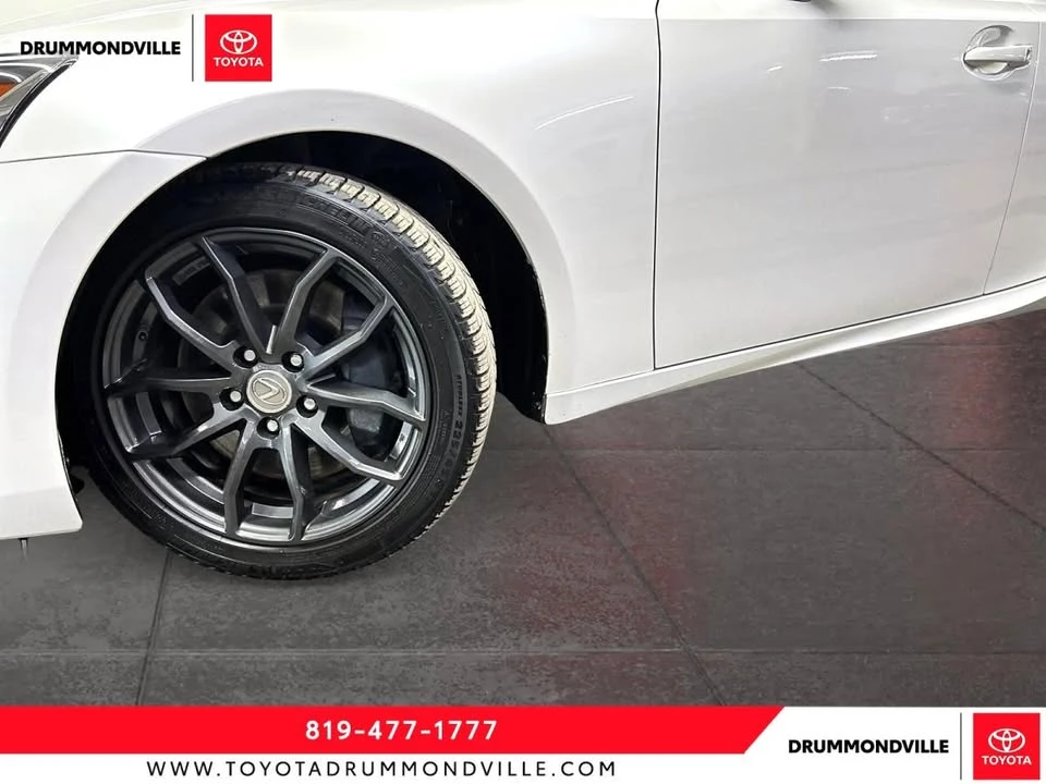 2018 Lexus IS 3rd Gen - Image 8 of 18