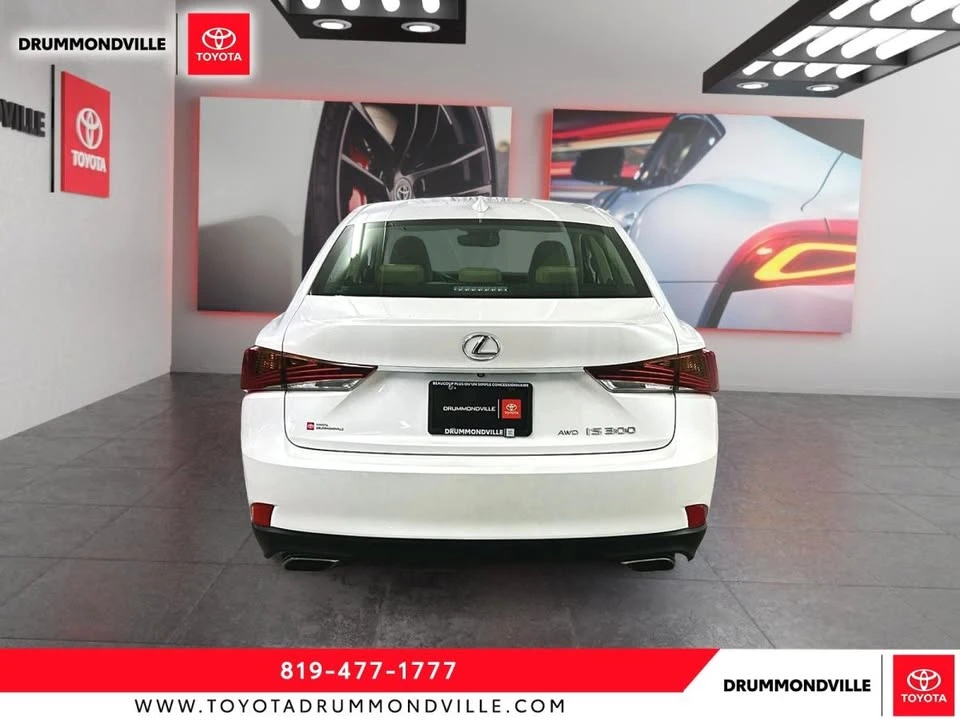 2018 Lexus IS 3rd Gen - Image 4 of 18
