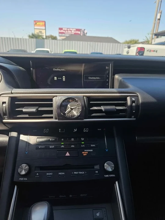 2018 Lexus IS 3rd Gen - Image 6 of 8