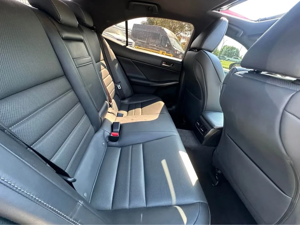 2018 Lexus IS 3rd Gen - Image 4 of 6