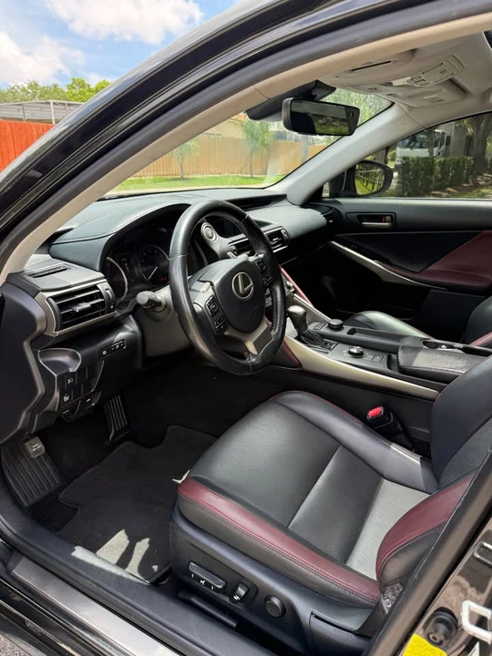 2018 Lexus IS 3rd Gen - Image 7 of 13