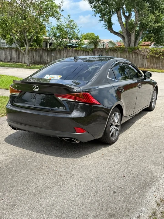 2018 Lexus IS 3rd Gen - Image 4 of 13