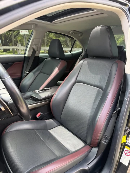 2018 Lexus IS 3rd Gen - Image 9 of 13