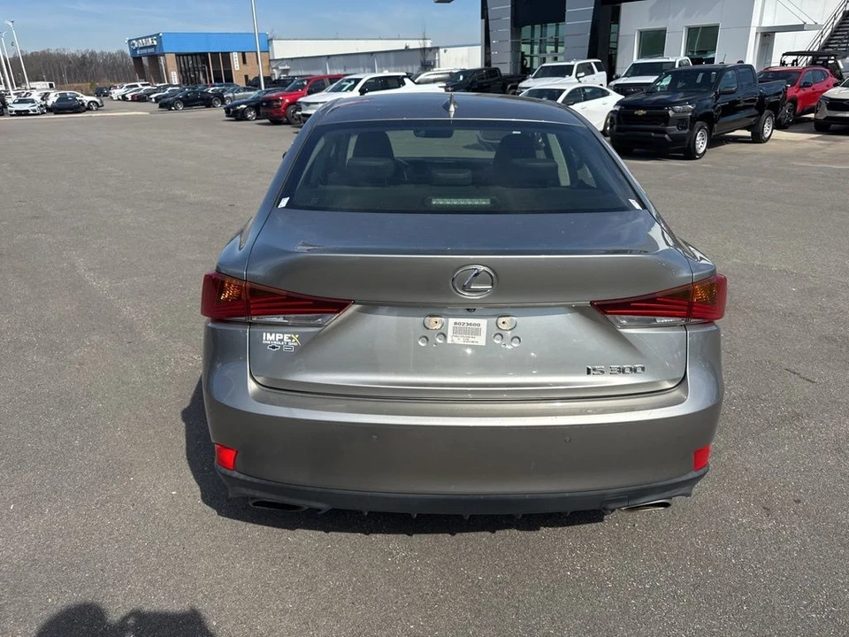 2018 Lexus IS 3rd Gen - Image 4 of 31