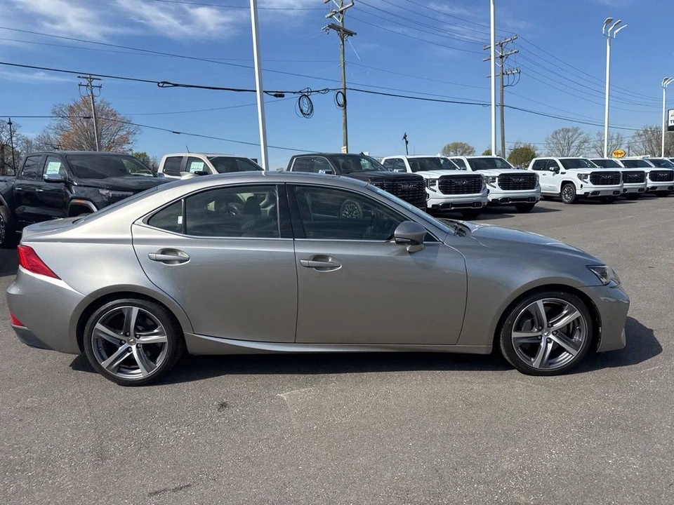 2018 Lexus IS 3rd Gen - Image 6 of 31