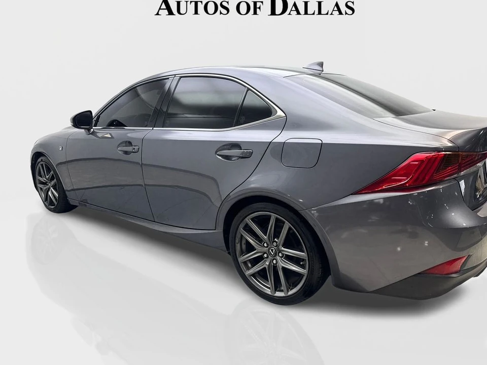2018 Lexus IS 3rd Gen - Image 14 of 31