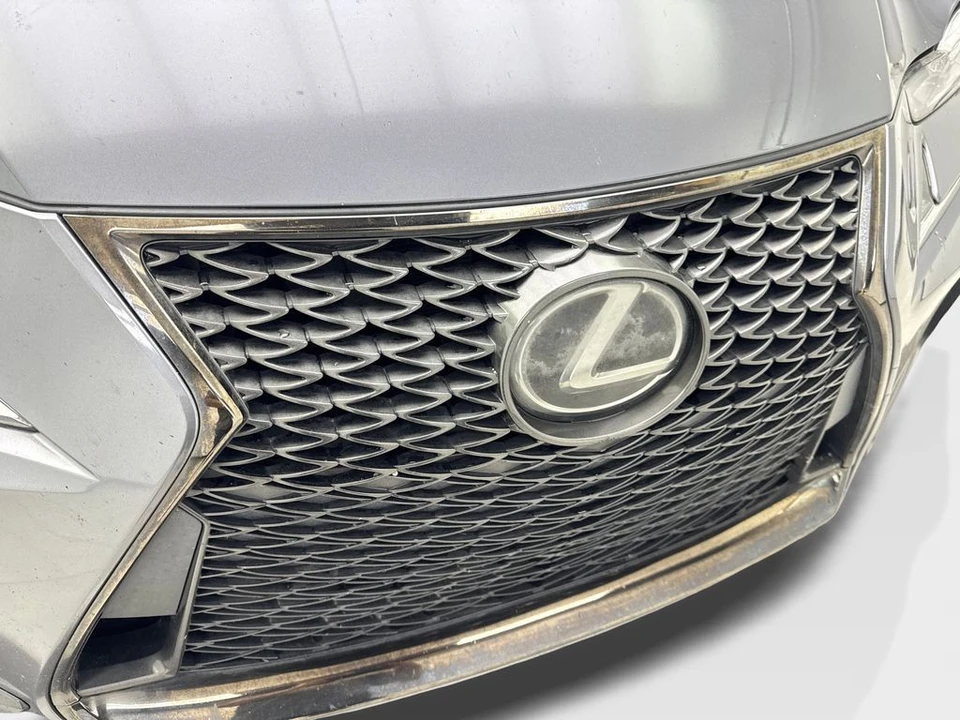 2018 Lexus IS 3rd Gen - Image 26 of 31