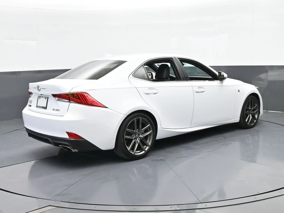 2018 Lexus IS 3rd Gen - Image 6 of 12