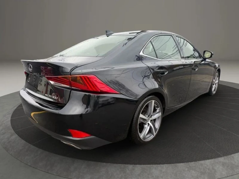 2018 Lexus IS 3rd Gen - Image 5 of 12