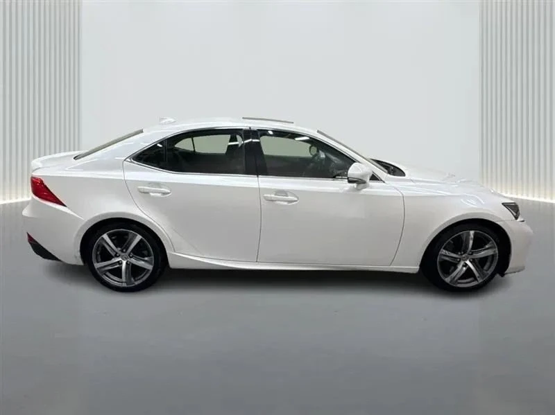2018 Lexus IS 3rd Gen - Image 6 of 12