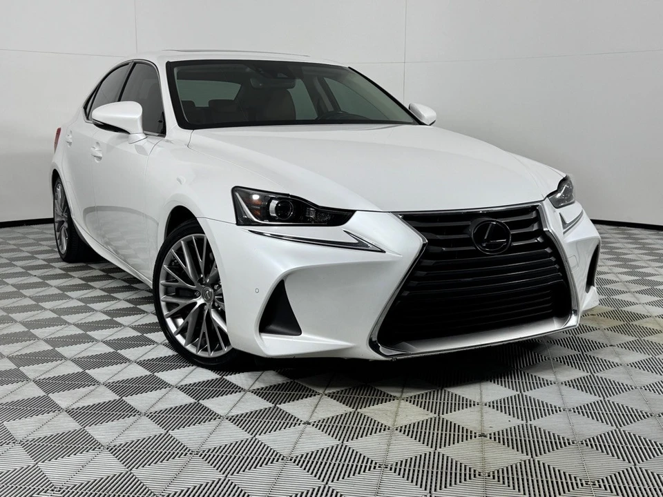 2018 Lexus IS 3rd Gen - Image 2 of 25