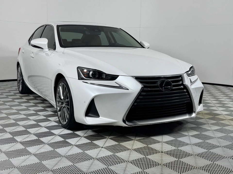 2018 Lexus IS 3rd Gen - Image 3 of 25