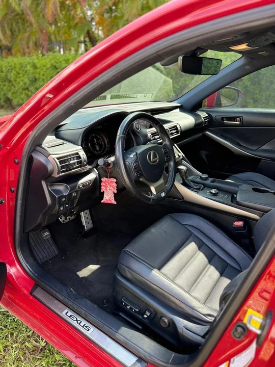 2018 Lexus IS 3rd Gen - Image 7 of 13