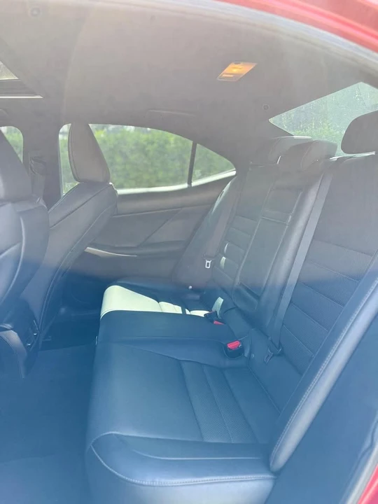 2018 Lexus IS 3rd Gen - Image 9 of 13