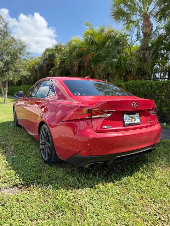 2018 Lexus IS 3rd Gen - Image 5 of 13