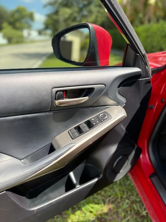 2018 Lexus IS 3rd Gen - Image 12 of 13