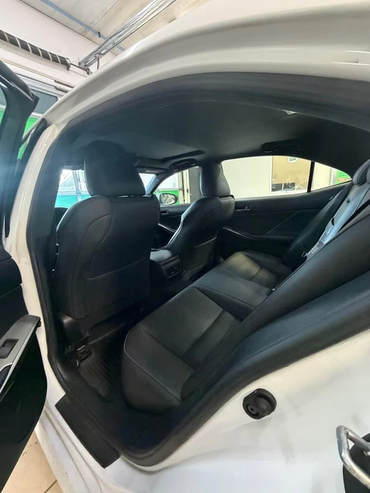 2018 Lexus IS 3rd Gen - Image 8 of 12