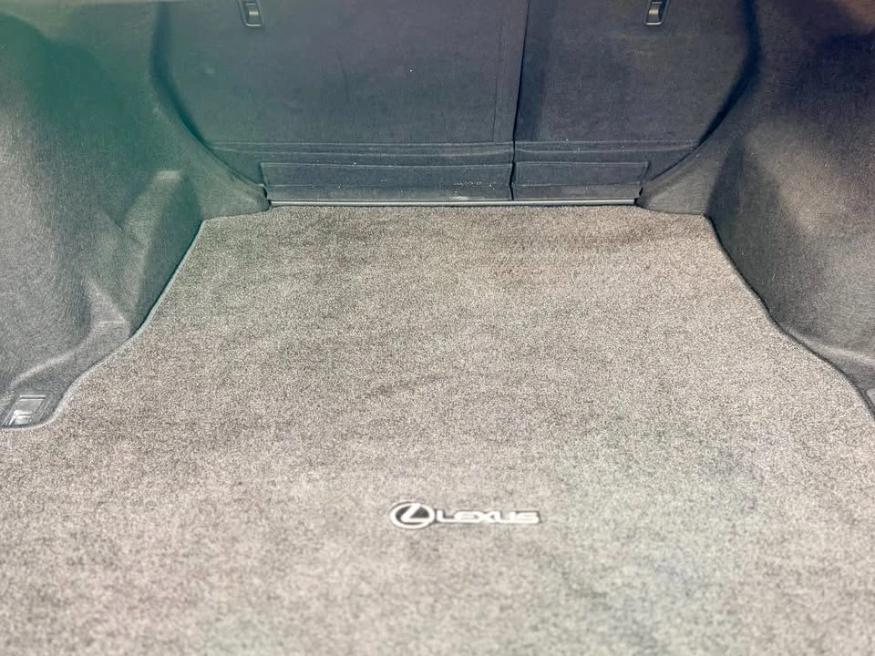 2018 Lexus IS 3rd Gen - Image 13 of 20