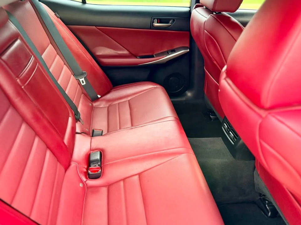 2018 Lexus IS 3rd Gen - Image 14 of 20