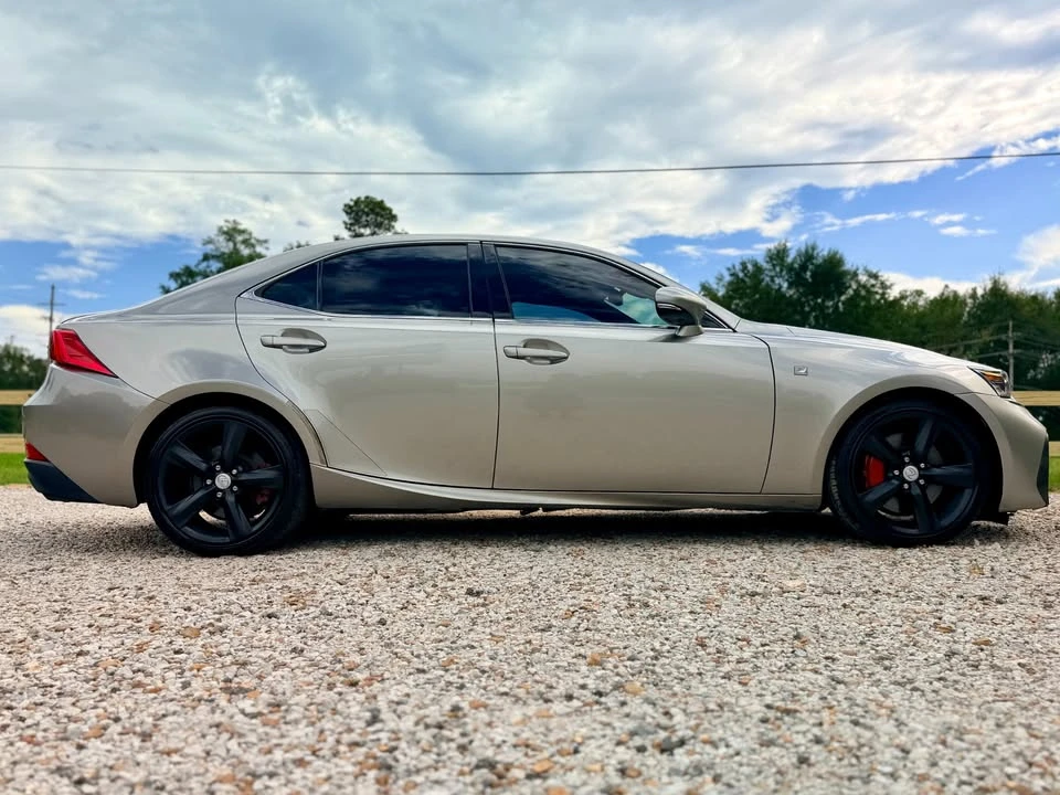 2018 Lexus IS 3rd Gen - Image 6 of 20