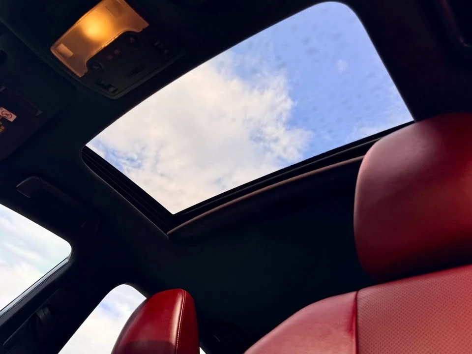 2018 Lexus IS 3rd Gen - Image 16 of 20