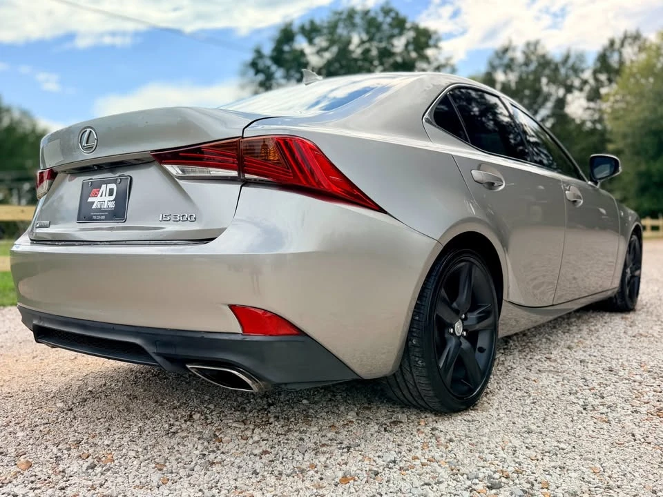 2018 Lexus IS 3rd Gen - Image 7 of 20