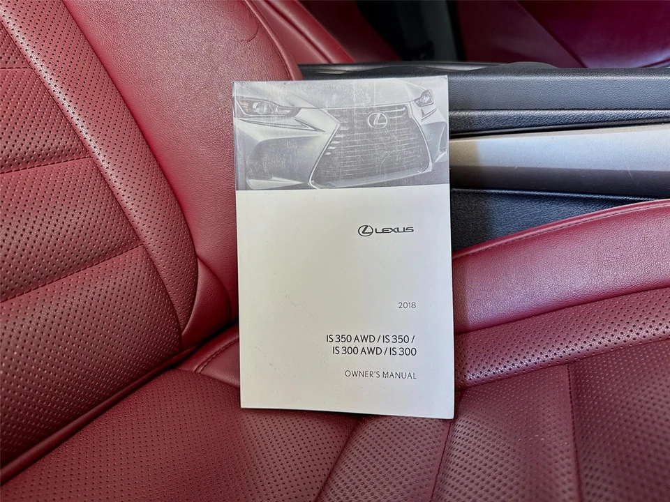 2018 Lexus IS 3rd Gen - Image 22 of 31
