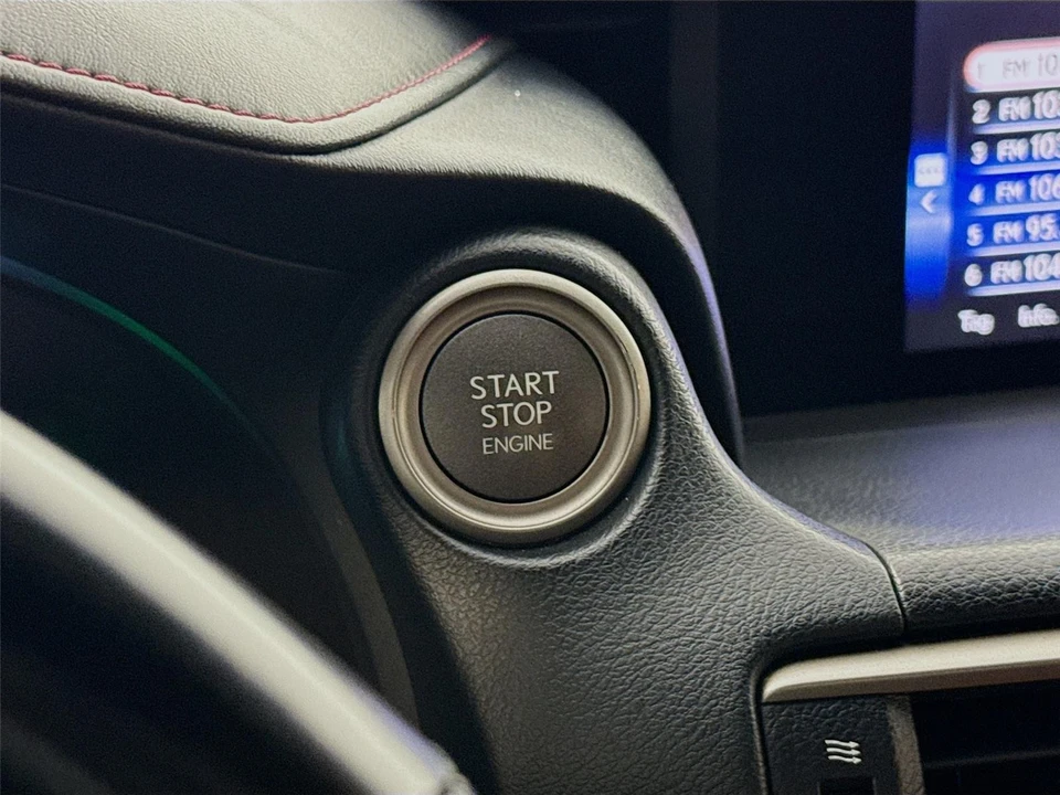 2018 Lexus IS 3rd Gen - Image 12 of 31