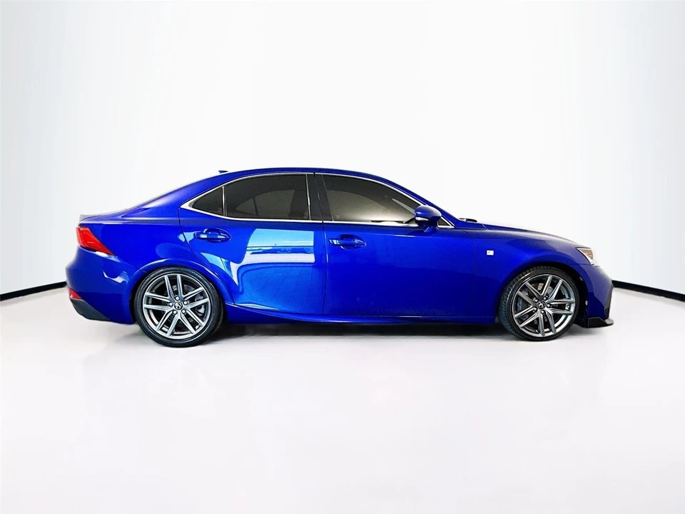 2018 Lexus IS 3rd Gen - Image 31 of 31