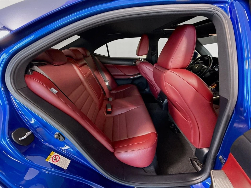 2018 Lexus IS 3rd Gen - Image 19 of 31
