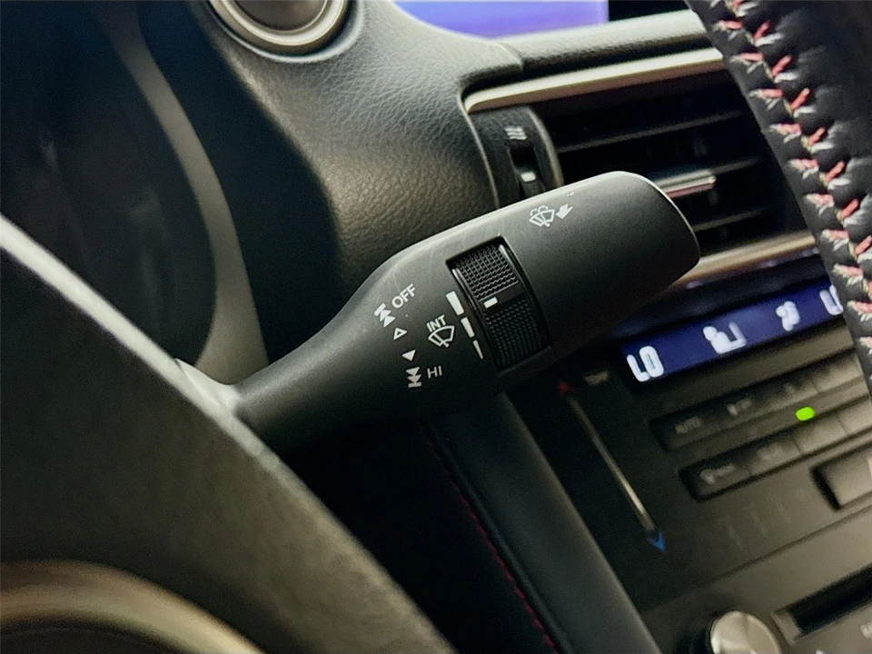 2018 Lexus IS 3rd Gen - Image 6 of 31